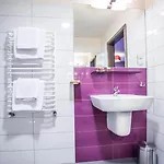 Arsenal Hotel 3*